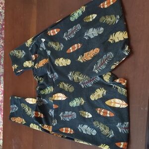 Lularoe one size feather leggings